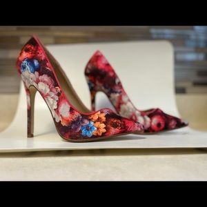 Floral JustFab Stilettos!!